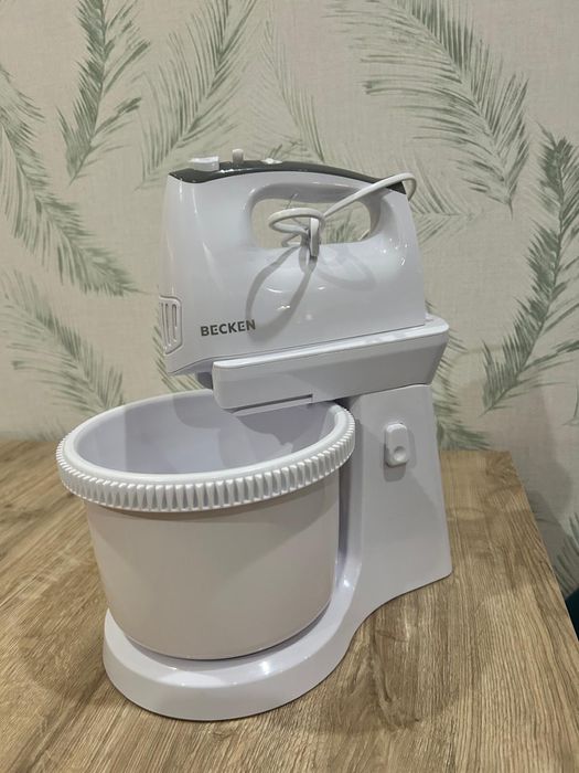 Batedeira c/ taça Becken