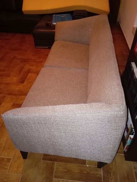 Sofá castanho  em bom estado
