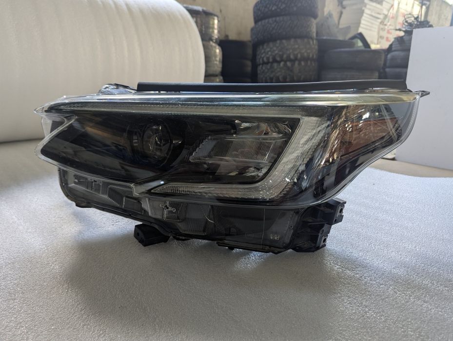 Фара Subaru Legacy B16 2019-2023 Оригінал з розбірки