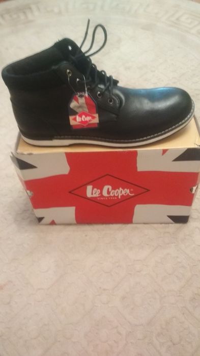 Продам Lee Cooper