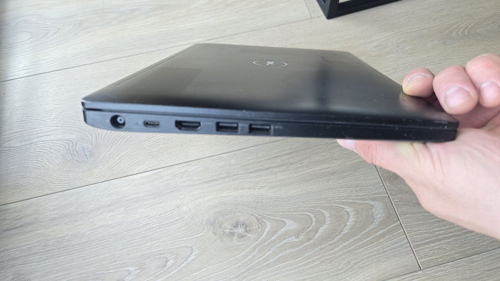 DELL latitude 7480 8GB ram, windows 11, zasilacz komplet