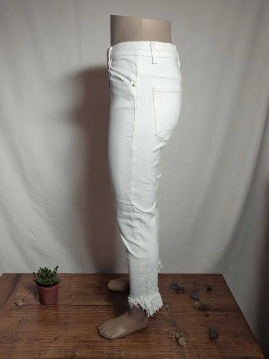 Білі прямі джинси MANGO, розмір L (34-36)