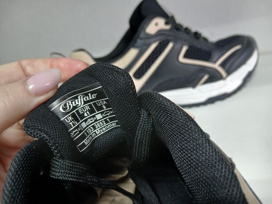 Кросівки  41-40  р/26 см Buffalo  оригинал