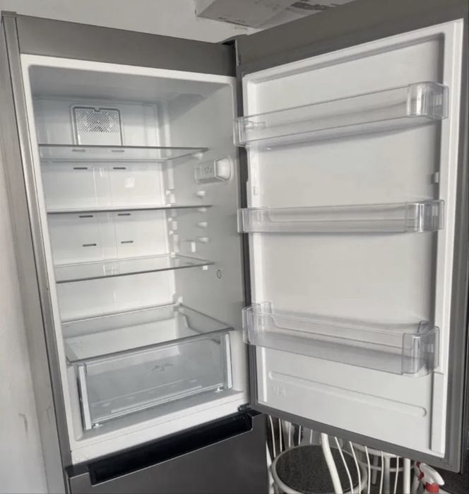 Frigorífico indesit - peças ou reparação