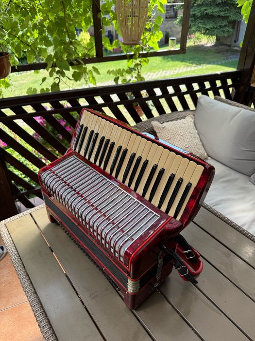 Akordeon Paolo Soprani 120 bas 4 chóry