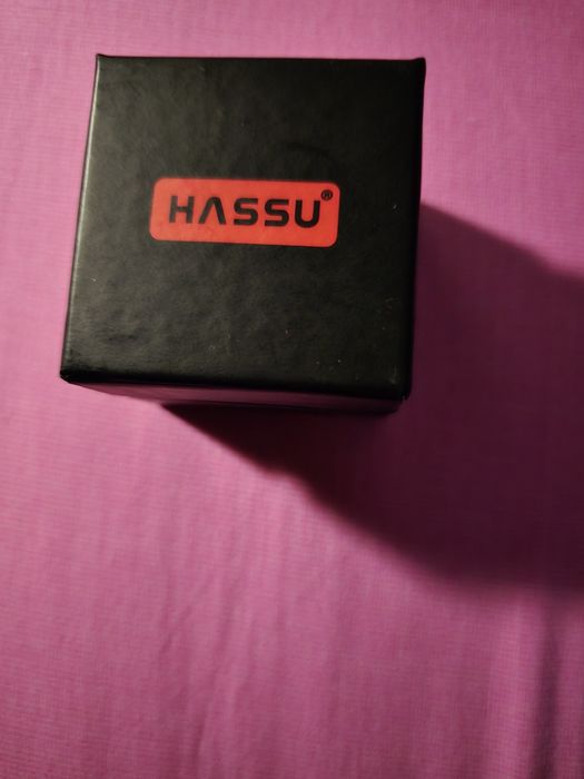 Vendo anel novo e medalha   da Hassu nunca usado