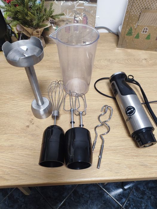 Blender Kerch 

•	Dwa przyciski - tryb normalny oraz TURB