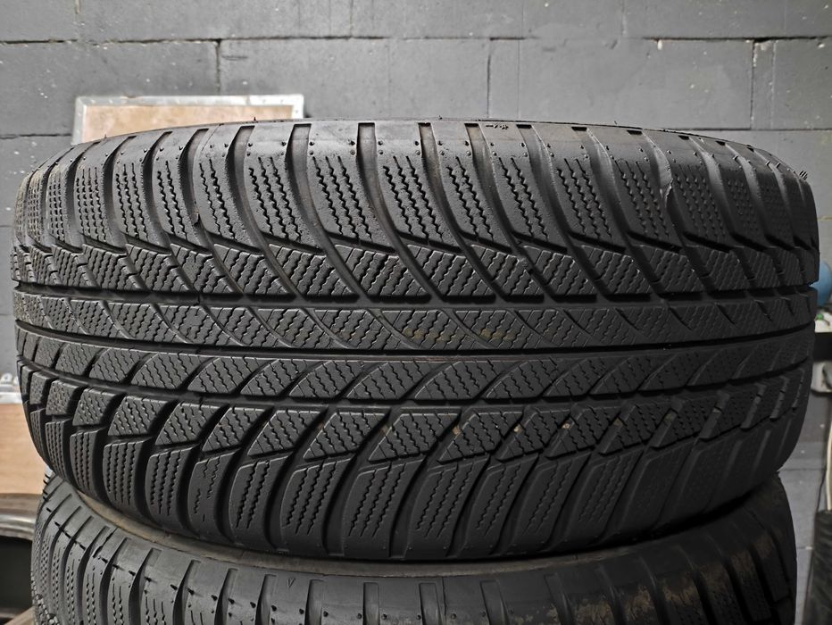 Шини бу 215/55 R17 Bridgestone Blizzak LM001 Комплект Зима