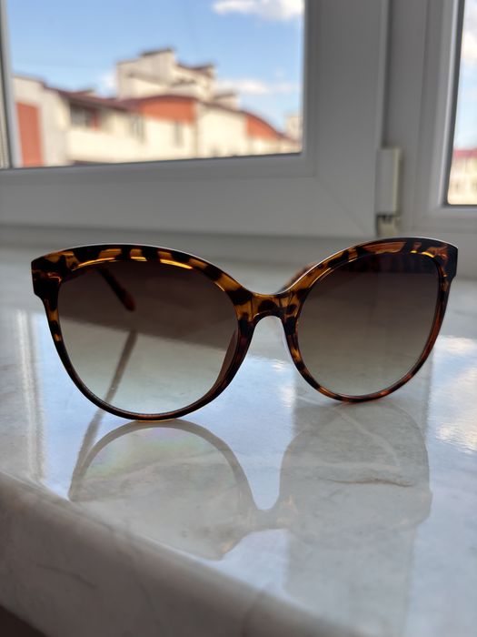 Сонцезахисні окуляри