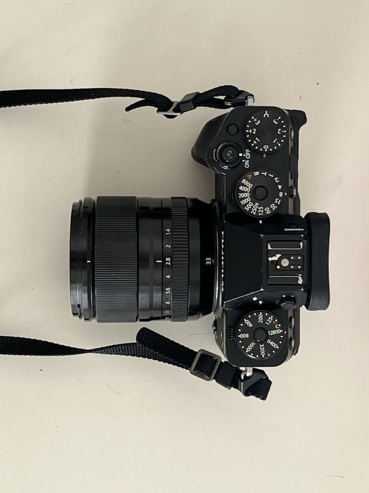 fujifilm xt5 + fuji xf 33m 1.4