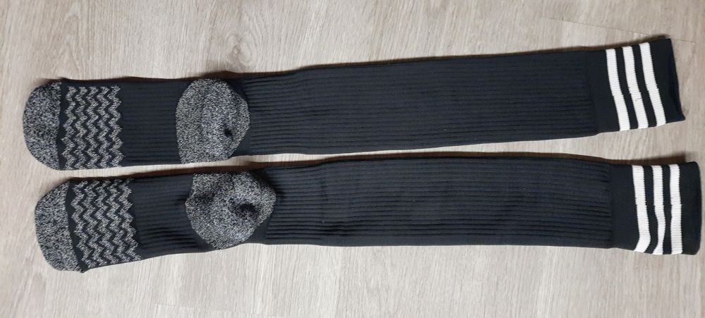 Nowe skarpety/getry długie piłkarskie adidas, 40-42
