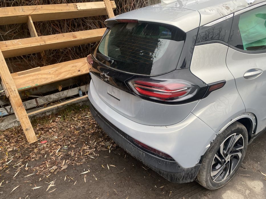 Кришка багажника ляда Chevrolet Bolt EV 1LT 2LT premier 21-23 багажник