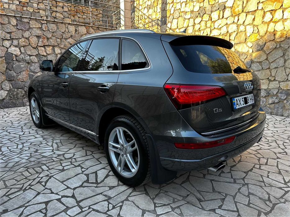 Продам Audi Q5 2016