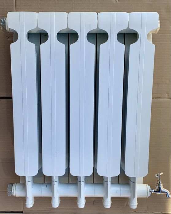 АЛЮМІНІЄВІ секційні радіатори.