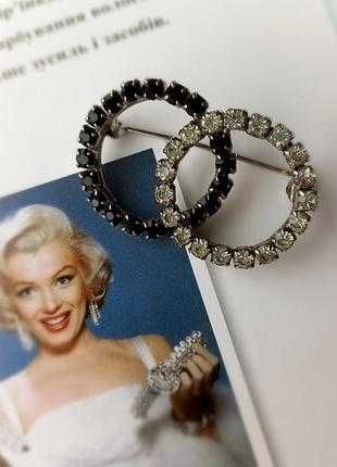 Вінтажна брош Чехословакія.