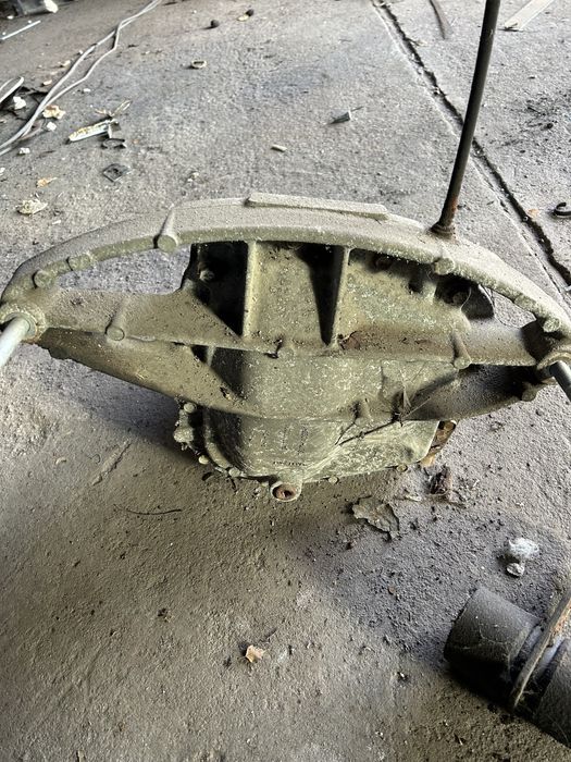 Lincoln Navigator 2004-06 most tylny