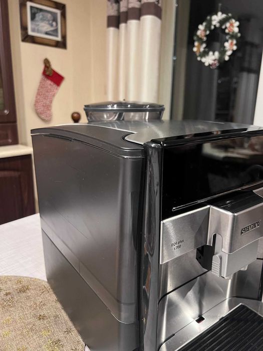 Ekspres Siemens EQ6 plus s700