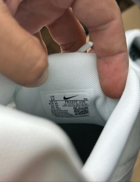 Nike Revolution 7