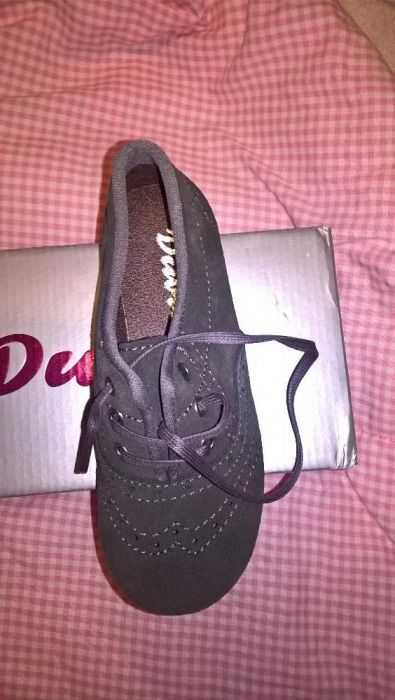 sapatos novos 27