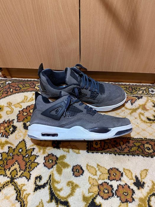 Кроссовки Nike Air Jordan 4 Retro Grey