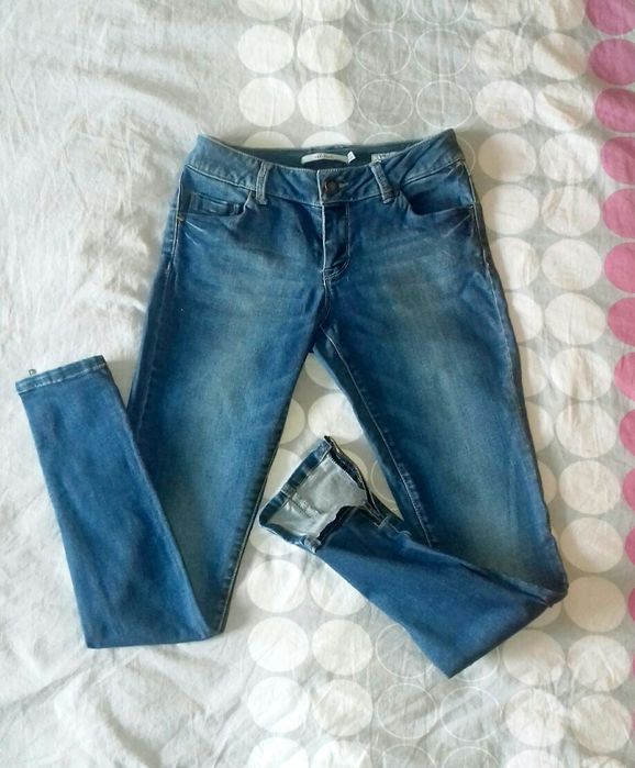 WYSYŁKA 1 zł Jeansy skinny S/M RESERVED