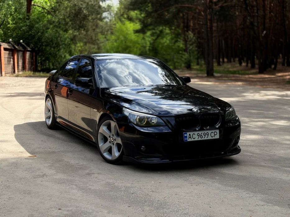 BMW E60 523I