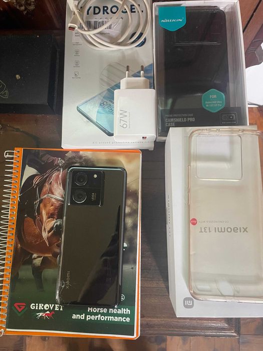 xiaomi Mi 13 T usado com 12 RAM E 256gbs