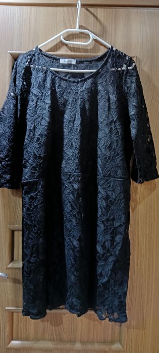 Sukienka koronkowa Jessica z c&a