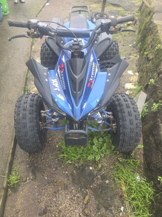 Mota 4  uma 125 azul