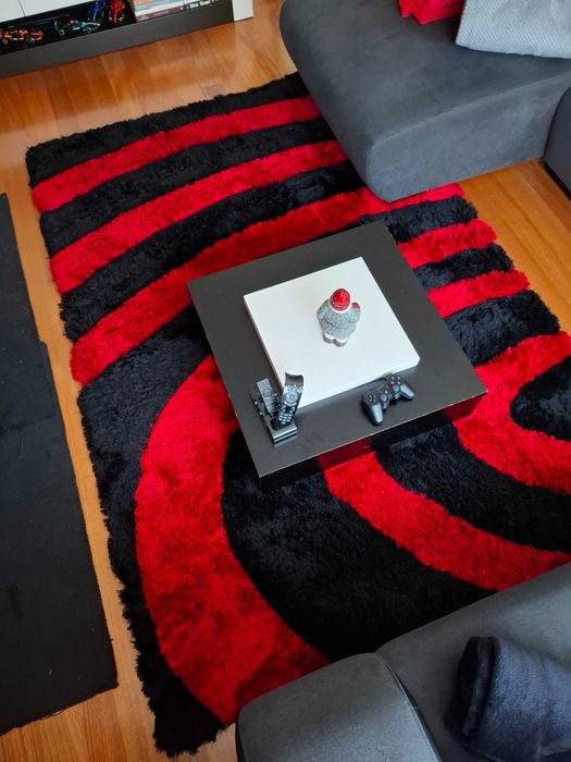 Carpete pelo alto (160x230) em segunda mão mas em ótimo estado