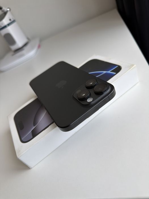 Apple iPhone 16 Pro Max 256GB Black Titanium!! Sim+Esim!! 700$