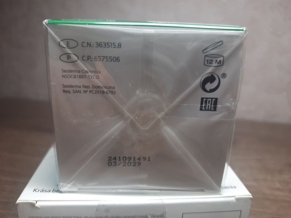 Sesderma сироватка, крем