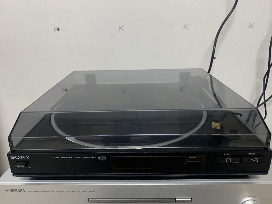 Продам програвач вінілових платівок Sony PS-LX 45