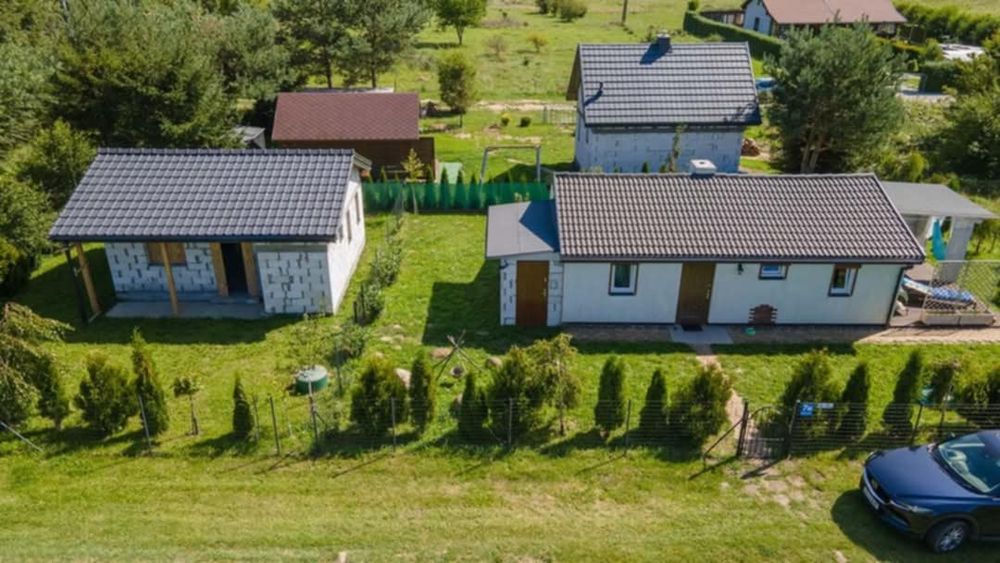 Sprzedam dom mieszkalno-letniskowy oraz dom letniskowy 3km od morza.