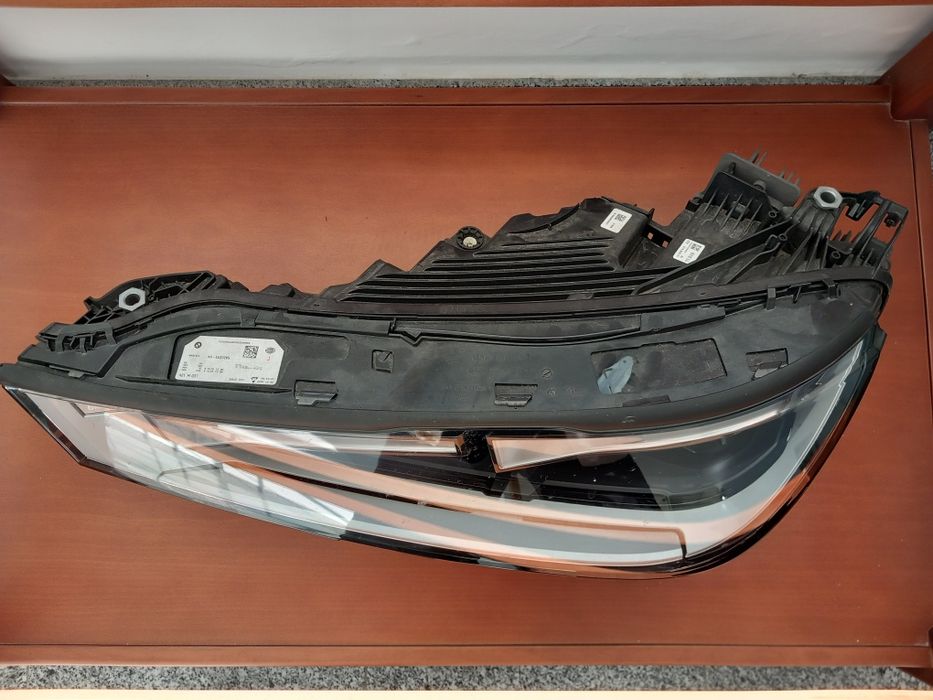 Farol BMW iX Full LED Matrix esquerdo/direito
