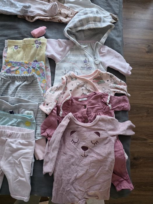 Paka ubranek dla dziewczynki 68