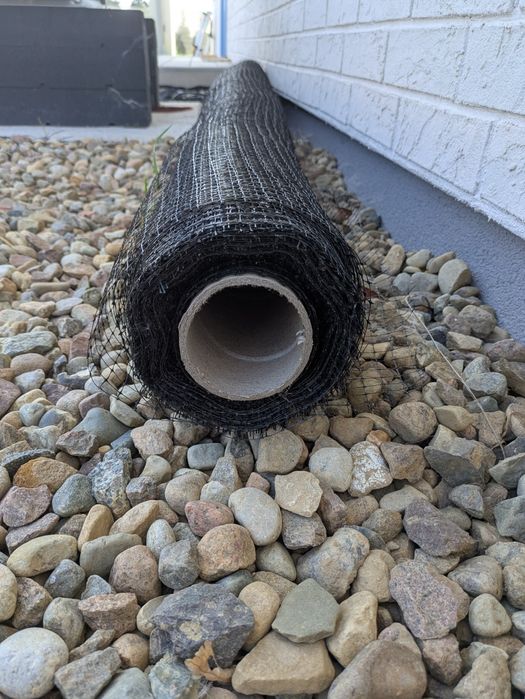 Siatka na krety pod trawnik