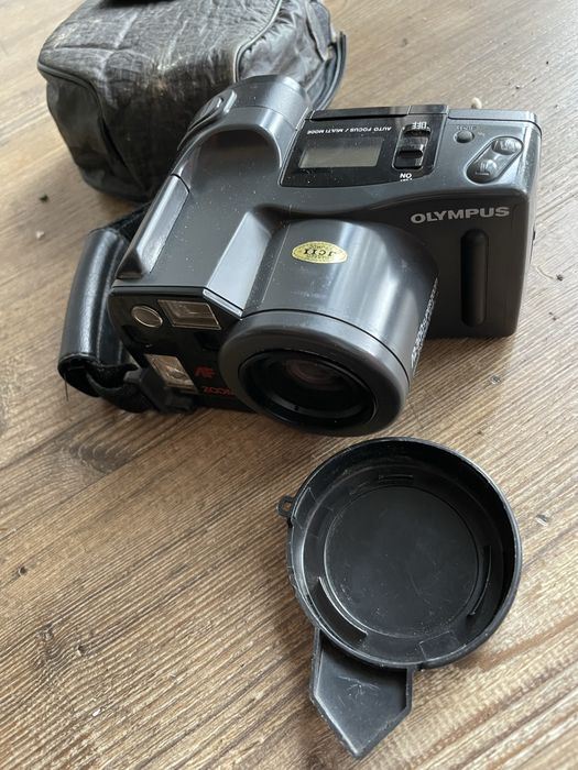 OLYMPUS AZ-300 SuperZoom Analógica - Usada