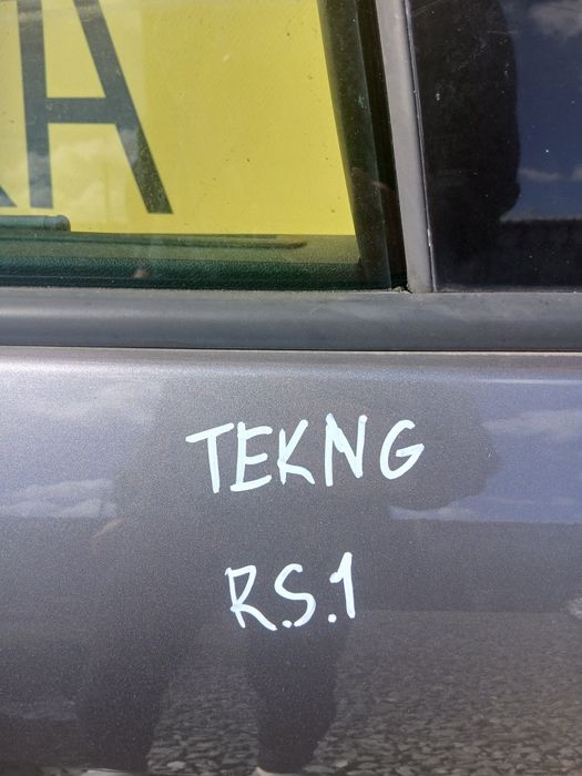 Дверь Рено Сценік Рено Меган3 Двері Рено Megan Scenic 3