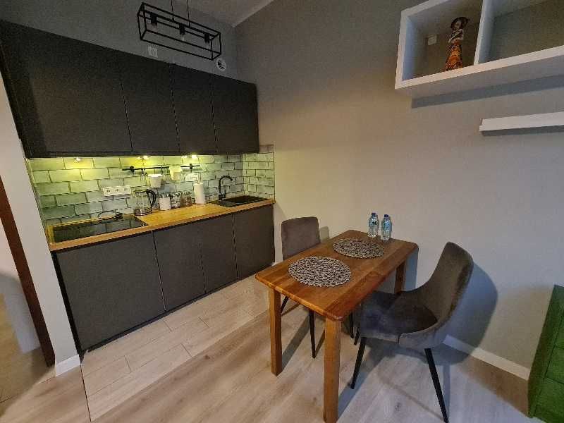 Kawalerka, Praga blisko ząbkowskiej.