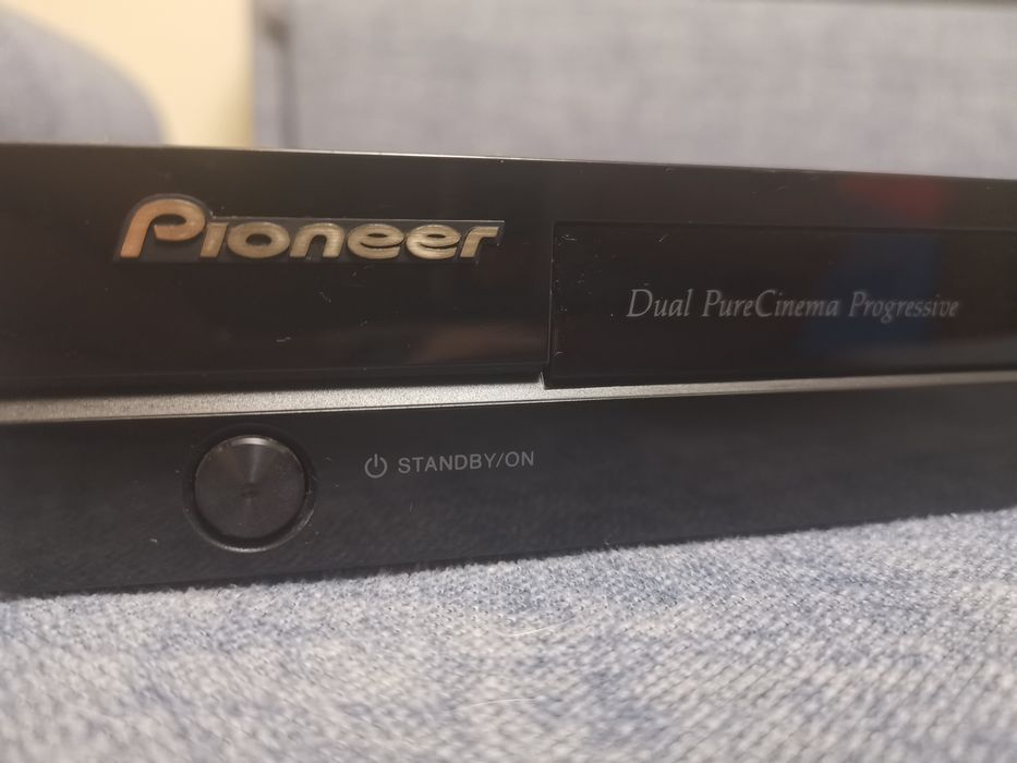 Odtwarzacz DVD Pioneer 320