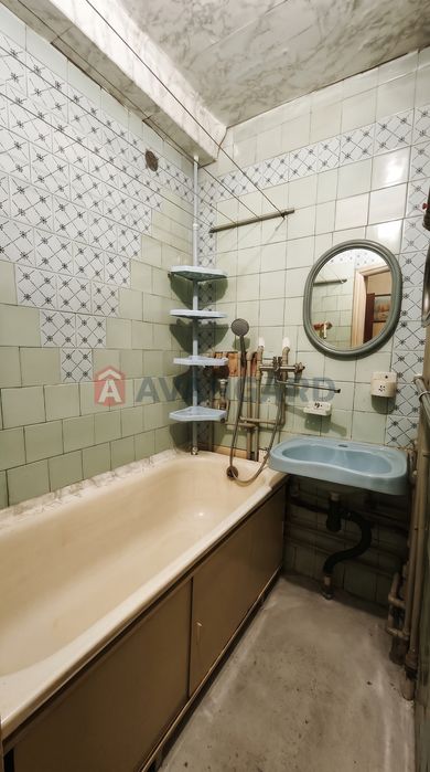 Продам 2 кімнатну з АГО