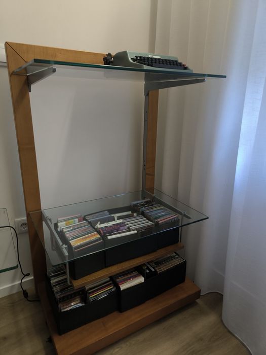 Móvel Tv com rodas, OPORTUNIDADE!