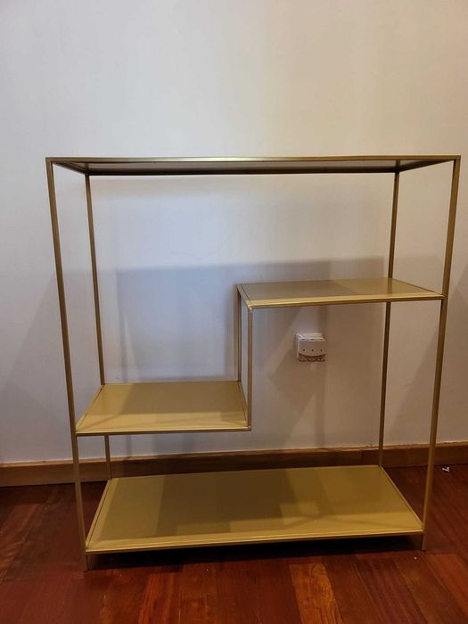 Estante Dourada Design Moderno – Estante Decorativa Compacta