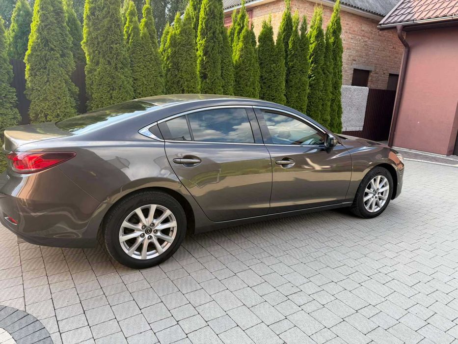 Mazda 6 2.5 бензин Sky Active 2015