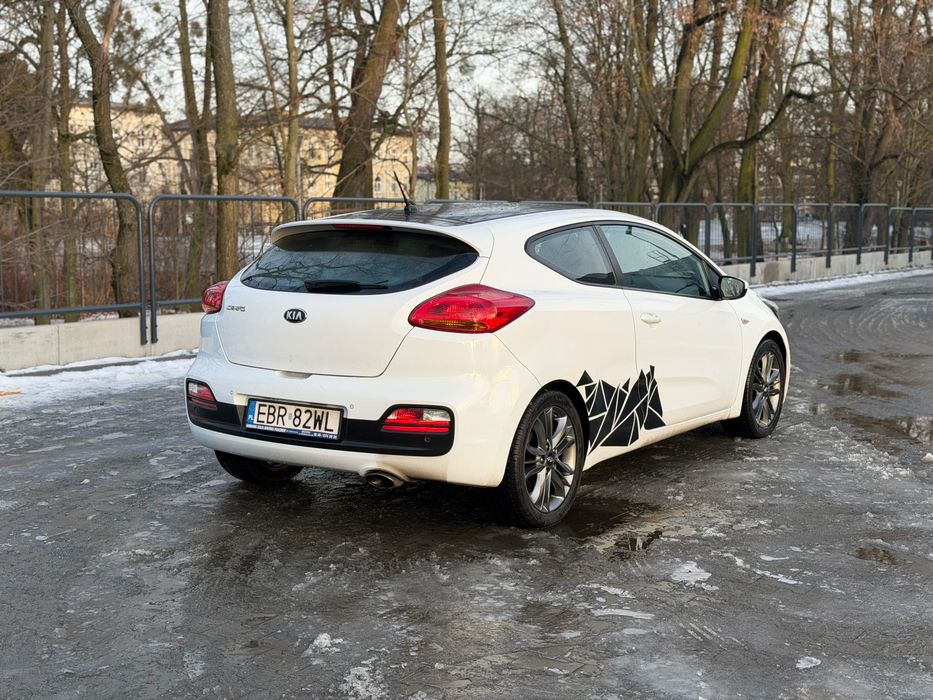Kia ProCeed Coupe II 2013 rok 1.6 benzyna