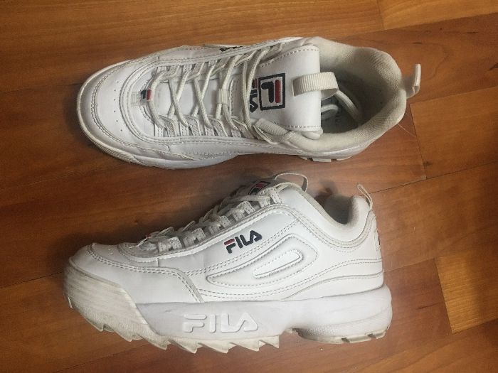 Vendo sapatilhas FILA tamanho 37,5