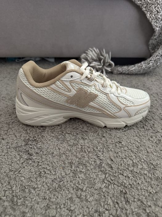 New balance 740
