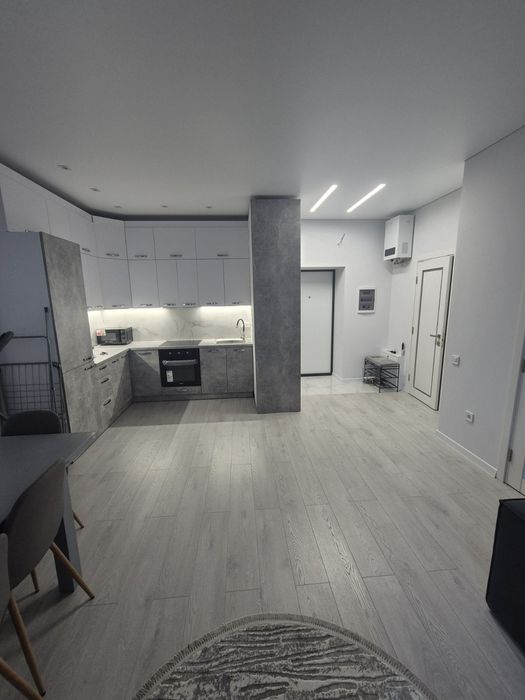 Терміново здаєтсься велика гарна 1.5 кім квартира ЖК Квадрат