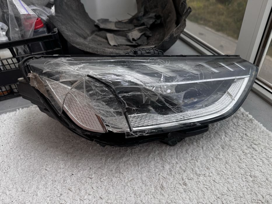 Матрична фара права оригінал рестайлінг з блоками AUDI A4/S4/RS4 8W0941036E